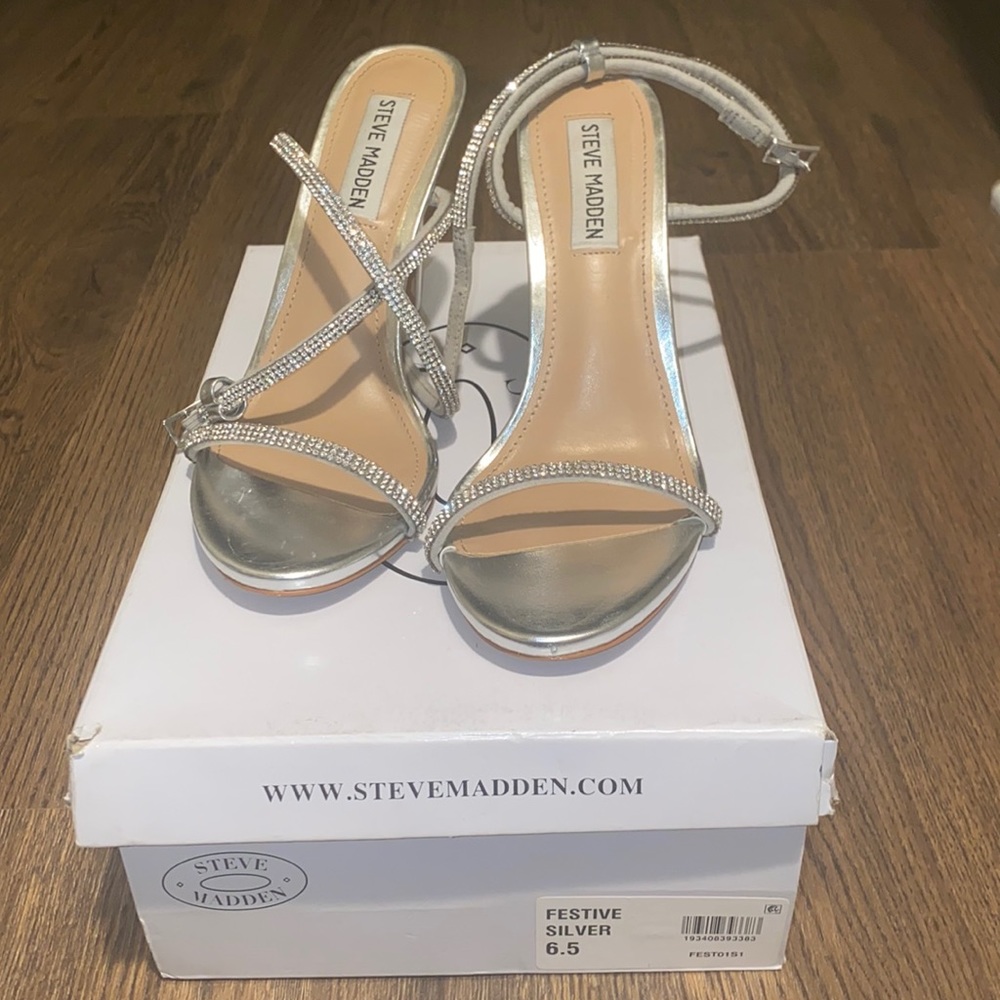 Steve Madden Women’s Festive Silver Sandal Heel